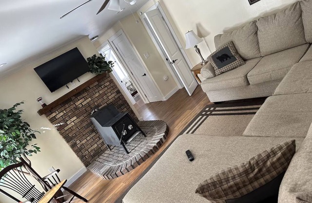 Cozy two bedroom suite with 2 queen beds and a twin.
