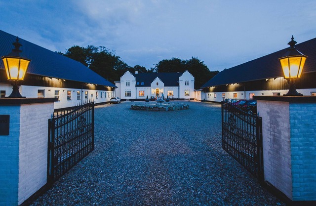 Cozy unique rooms at Gørdinglund Manor