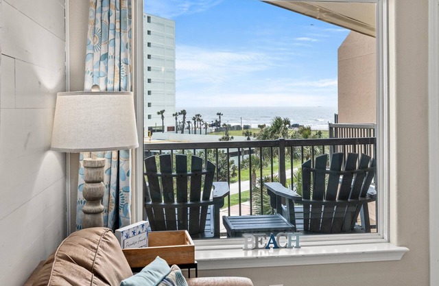 Cozy & Updated, W/D in condo, Dog Friendly!