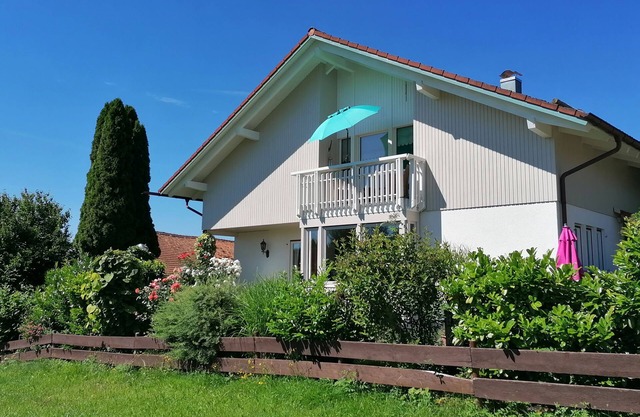 Cozy vacation apartment Aurelia in the Upper Bavarian Alpine foothills