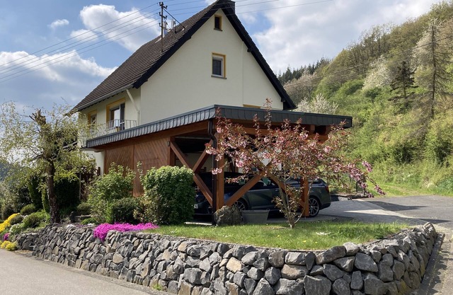 Cozy vacation apartment near the forest near Adenau, not far from the Nürburgring
