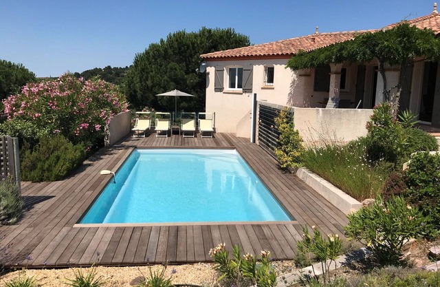 Cozy Villa in Caunes-Minervois with Swimming Pool
