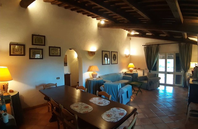 Cozy villa with views of the river, the village of Saturnia and Montemerano.