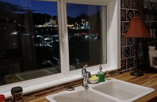 Cozy warm get away to be alone or as a couple