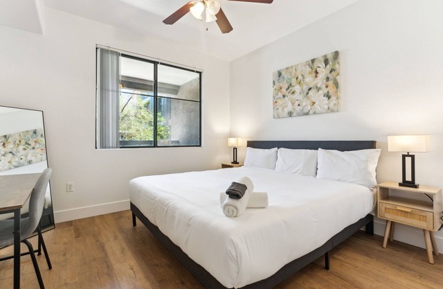 CozySuites Glendale - Westgate with pool! 12