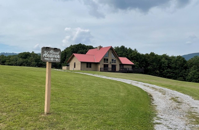 CR09-Log Home w amazing views! Dolly Sods Nearby