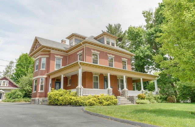 Craftsman on Main | Luscious Yard + Game Room on Main Street!