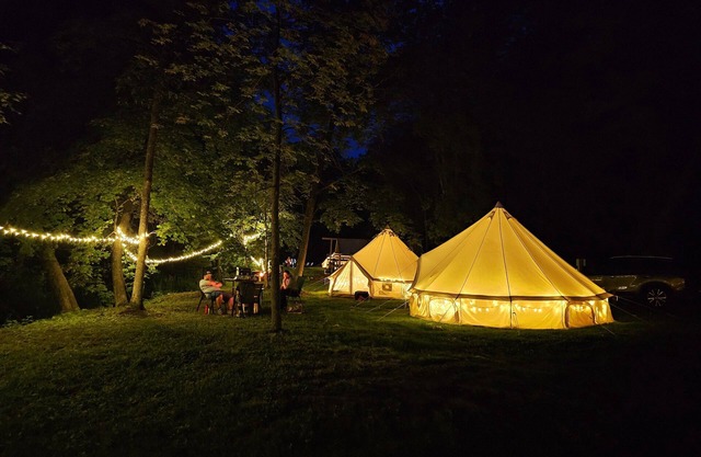 Creekside Group Glamp Site at Big Rock Creek!