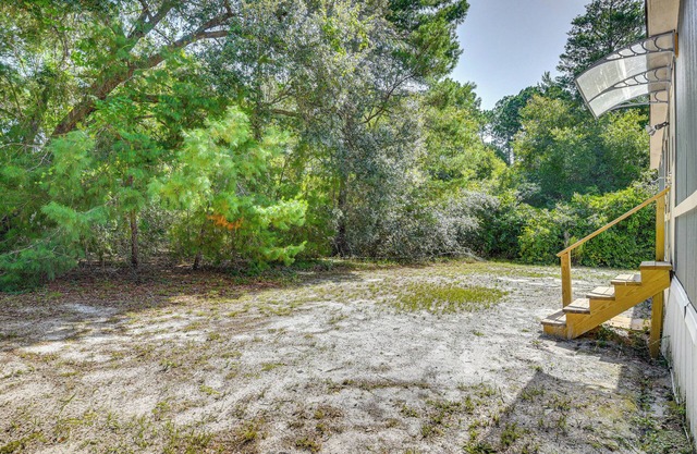 Crescent City Home w/Charcoal Grill: Near 3 Lakes