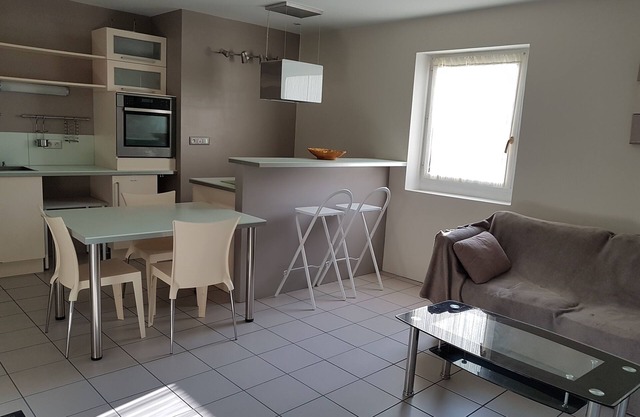 Crest Stay in a Furnished Quiet