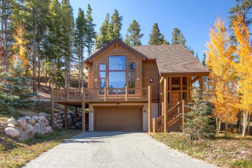 Cross Chalet by Ski Country Resorts