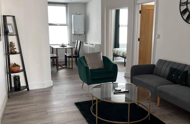 Crow nest apartment 2