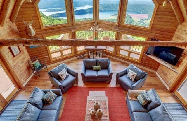 Crown Jewel Vista - Mountain top lodge with spectacular views