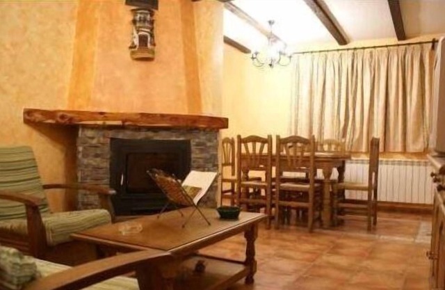 Cruz-Mar Apartments