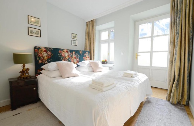 Crystal Suites Chez Helena
