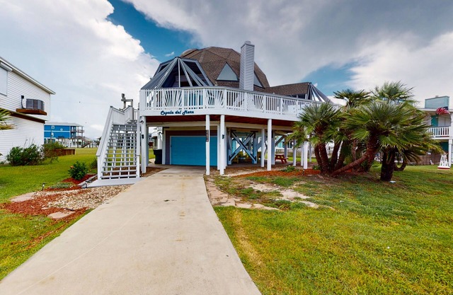 Cupola del Mare | Unique, Gulf-view home with a washer/dryer, AC, & fireplace
