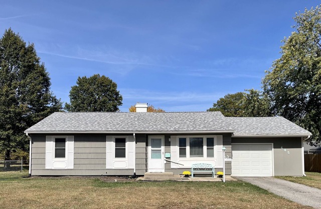 Cute and cozy three-bedroom home central to Missouri Valley College and shopping