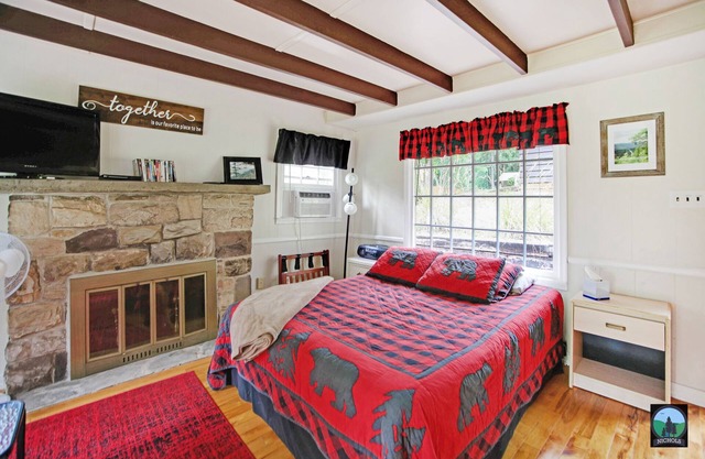 Cute Efficiency Cottage Near Pine Creek