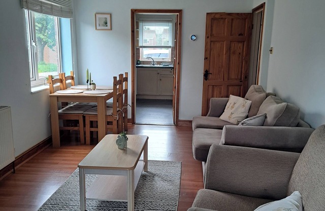 Cute little 2 bed near Cambridgen