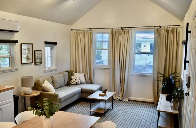 Cute tiny home with everything you need!