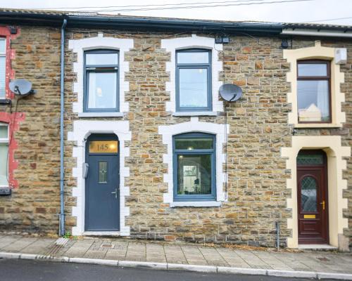 Cwmparc Cottage Very Special Welsh Valley Home by StayStaycations