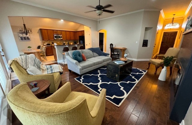Cypress Moss Retreat in Legacy 4BR 2BA