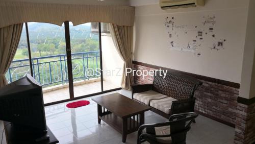 D Savoy A Famosa Condominium