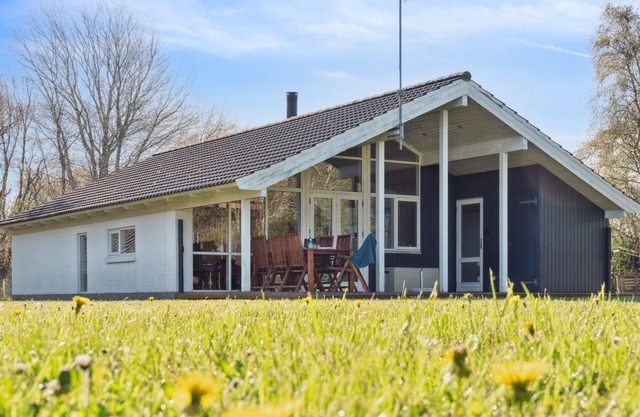 "Dagna" - 200m from the sea by Interhome