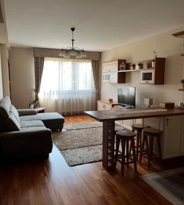Danube Terrace Elegant with 2 Bedroom and Private Parking