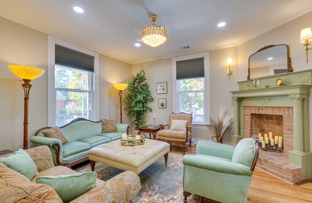 Danville Retreat w/Hot Tub & Cozy Fireplace!