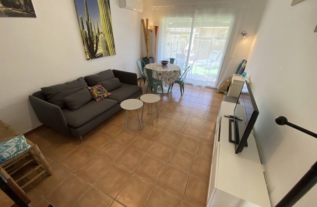 Daró 3DB 115 - A/C, pool and 300m from the beach