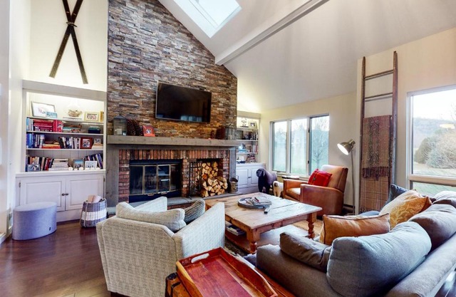 Dartmouth Place Retreat
