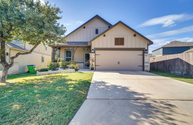 Davis Ranch Home w/Pool Access & Fenced Yard!