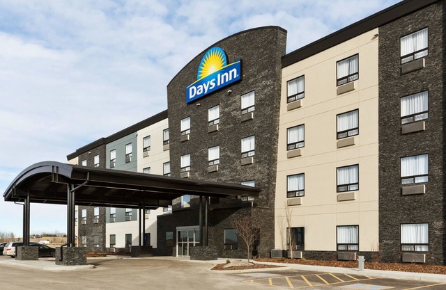 Days Inn by Wyndham Calgary North Balzac