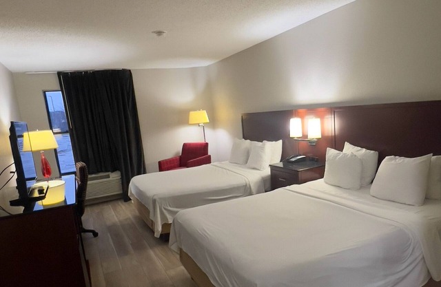 Days Inn by Wyndham Great Lakes Naval Base