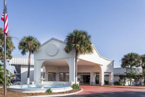Days Inn by Wyndham St. Petersburg/Tampa Bay Area