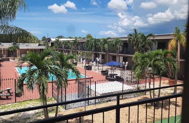 Days Inn by Wyndham St. Petersburg/Tampa Bay Area