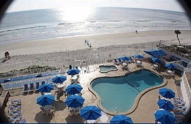 Daytona Ocean Front Studio Condo For Rent March 9-March 16