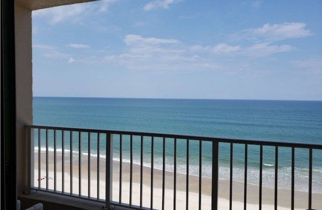 Daytona/Ponce oceanfront - specials for Fall & Winter week & month stays!
