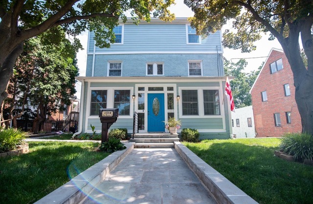 DC Luxury 7BR Sleeps 16+