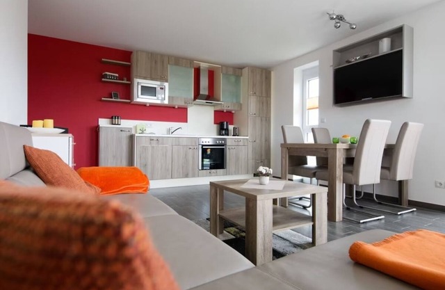 "De Kohbloom" - Relax on the North Sea in cozy dike proximity with balcony!