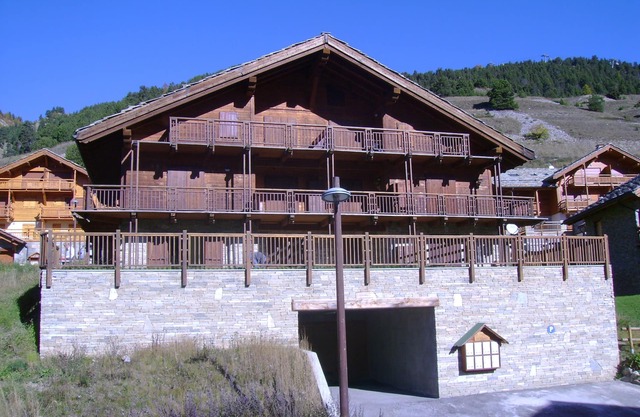 De Luxe T3 Chalet de Charme sur les pistes à Montgenèvre