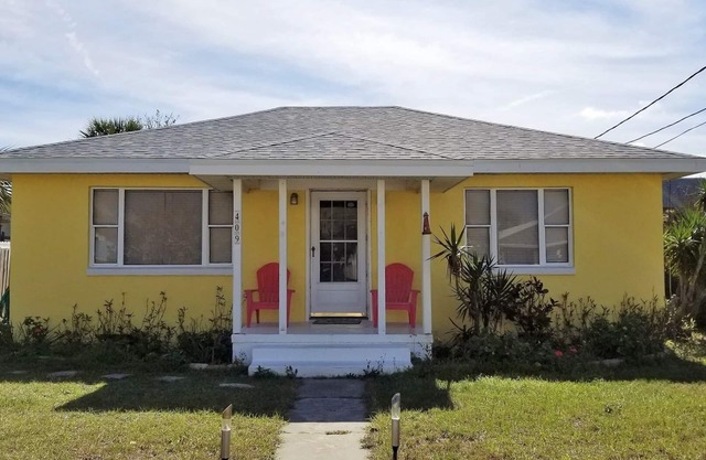 <:>< DEALS NEW SMYRNA BEACH 1 MIN. WALK TO OCEAN &FLAGLER -RESTS, SHOPS