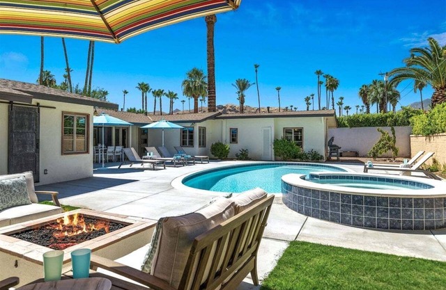 Deepwell Vacation Rental – Stylish Palm Springs Home with Pool, Spa, Fire Pit & Mountain Views