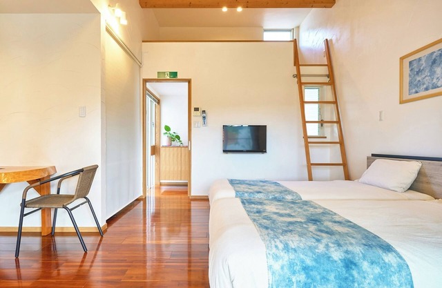 Deigo Building Westernstyle room Accommodates/Kunigamigun Okinawa