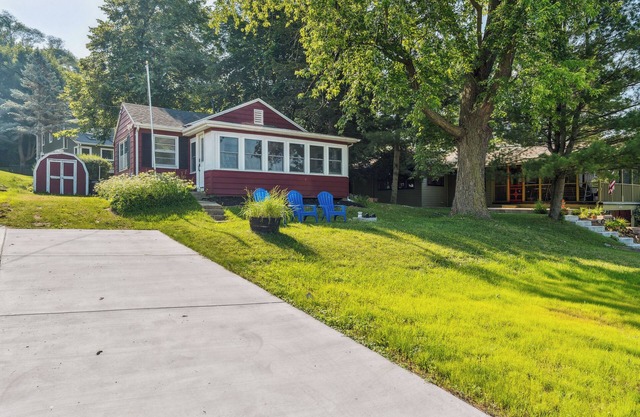 Delavan Retreat w/Patio on Turtle Lake!