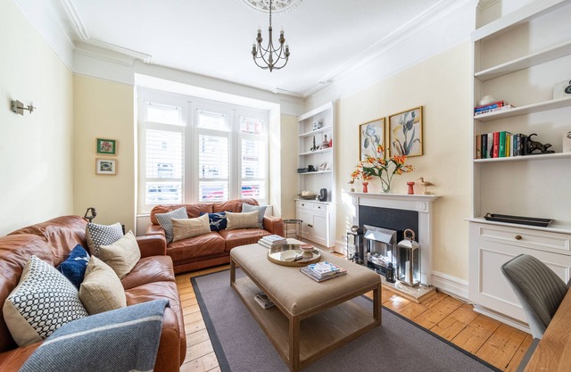 Delightful 2 Bed Fulham Apt Nr the River Thames