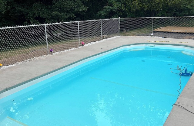 Delightful Apartment in the Mountains East Durham with AC, Dogs Friendly 2 max