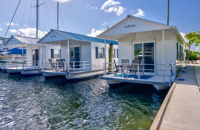 Delightful Aqualodge! Cabana Club Access!