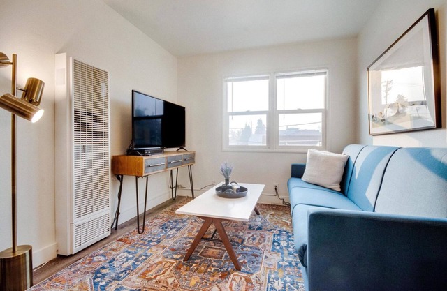Delightful Sunnyvale 2BR w/Parking, nr Green Spaces, by Blueground